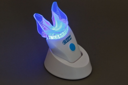 Массажер десен и пародонта зубов с отбеливающим эффектом F.F.T.-YLX-3071 (с ультразвуком и сфокусированным светом)
